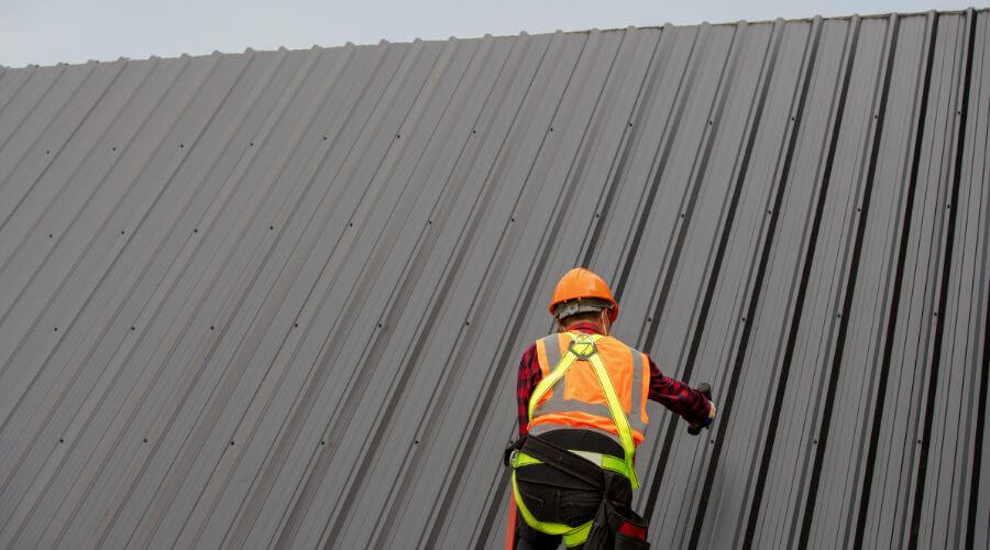 Professional residential roofers in Williamson, WV